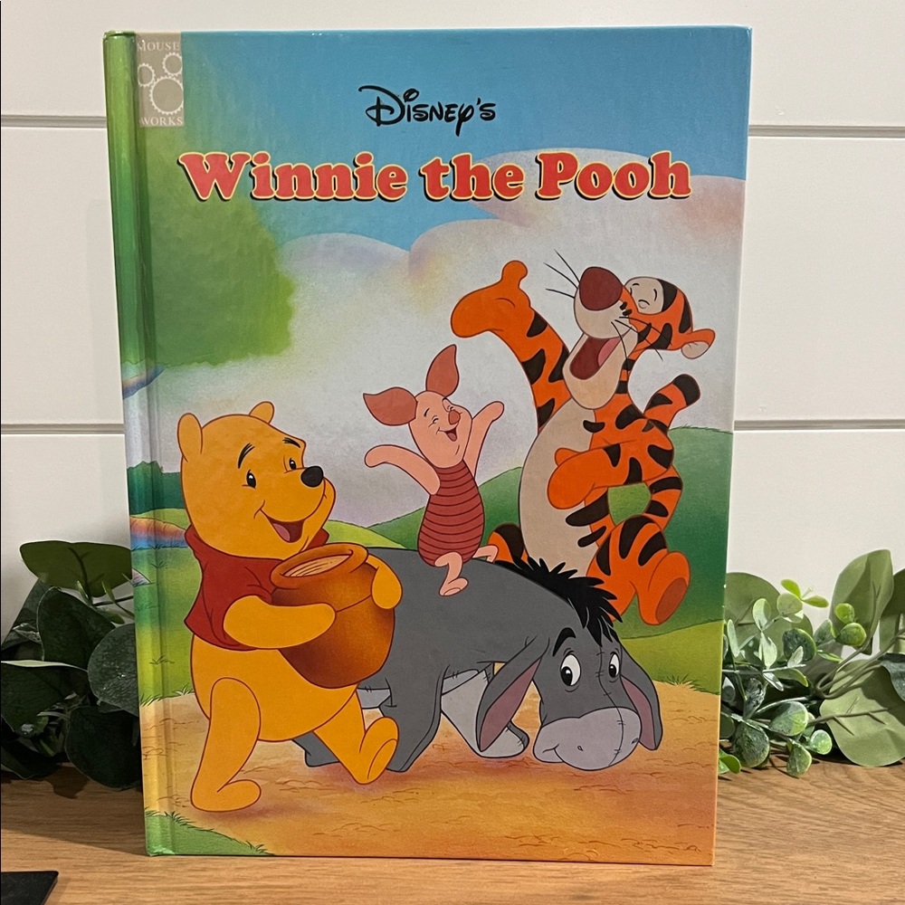 Disney's Winnie the Pooh Book with Blue and Green Cover